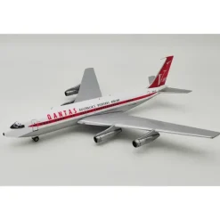 Airplane Model**Inflight IF7071JTP 1:200 Qantas Boeing 707-100 "John Travolta" - Miniature Marvels: Airplane Models & Painted Dice