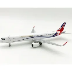 Airplane Model*InFlight IF321N-UK 1:200 Titan Airways United Kingdom Airbus A321-251 - Miniature Marvels: Airplane Models & Painted Dice
