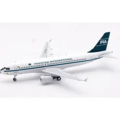 Airplane Model*InFlight IF320PK0824 1:200 Aircraft Pakistan International Airlines - PIA Airbus A320-214 AP-BLA - Miniature Marvels: Airplane Models & Painted Dice