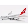 Airplane Model*Inflight IF742QF0522 1:200 Qantas Boeing 747-200 - Miniature Marvels: Airplane Models & Painted Dice