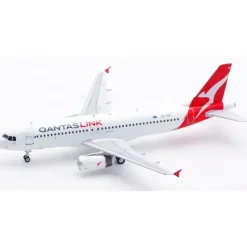 Airplane Model*Inflight IF320QF1123 1:200 QantasLink Airbus A320-232 VH-VQR - Miniature Marvels: Airplane Models & Painted Dice