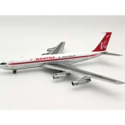 Airplane Model*InFlight IF707QFAEAIP 1:200 Qantas Boeing 707-300 - Miniature Marvels: Airplane Models & Painted Dice