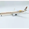Airplane Model*Inflight IF35XEY0423 1:200 Etihad Airbus A350-1000 - Miniature Marvels: Airplane Models & Painted Dice
