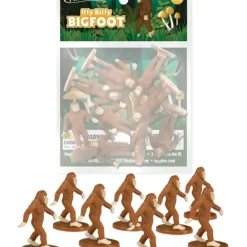 Egpull<Itty Bitty Bigfoot (Bag of 8) - Mini Sasquatch Figurines - Archie McPhee - Miniature Marvels: Airplane Models & Painted Dice