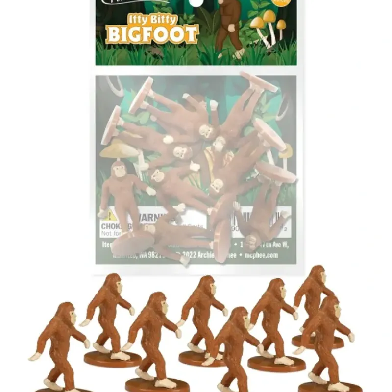 Egpull<Itty Bitty Bigfoot (Bag of 8) - Mini Sasquatch Figurines - Archie McPhee - Miniature Marvels: Airplane Models & Painted Dice