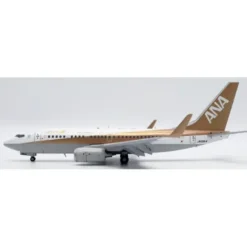 Airplane Model*JC Wings EW2737001 1:200 ANA Boeing 737-700 JA01AN "Gold" - Miniature Marvels: Airplane Models & Painted Dice