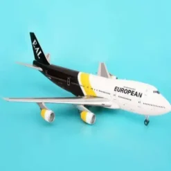 Airplane Model*Jc Wings JC2EAF016 1:200 European Air Charter Boeing 747-200 - Miniature Marvels: Airplane Models & Painted Dice