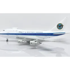 Airplane Model*Jc Wings JC2PWC0286 1:200 Pratt & Whitney Canada Boeing 747SP - Miniature Marvels: Airplane Models & Painted Dice