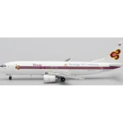 Airplane Model*JC Wings JC4THA987 1:400 Thai Airways B737-400 HS-TDJ "The King's 72nd Celebration" - Miniature Marvels: Airplane Models & Painted Dice