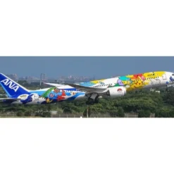 Airplane Model*JC Wings SA2049 1:200 ANA Boeing 787-9 "Pikachu Jet" - Miniature Marvels: Airplane Models & Painted Dice