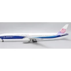 Airplane Model*JC Wings XX20020 1:200 China Airlines Boeing 777-300ER "Dreamliner" B-18007 - Miniature Marvels: Airplane Models & Painted Dice