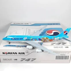 Airplane Model*JC Wings XX40146 1:400 Korean Air Boeing 747-8 - Miniature Marvels: Airplane Models & Painted Dice