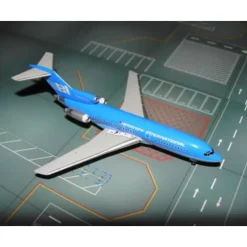 Airplane Model*Jet-X JX033 1:400 Braniff International Boeing 727-100 - Miniature Marvels: Airplane Models & Painted Dice