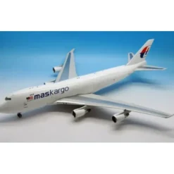 Airplane Model*JFox JF-747-4-022 1:200 Maskargo Boeing 747-400 9M-MPR - Miniature Marvels: Airplane Models & Painted Dice