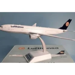 Airplane Model*JFox JF-A330-2-006 Lufthansa A330-223 D-AIMA - Miniature Marvels: Airplane Models & Painted Dice