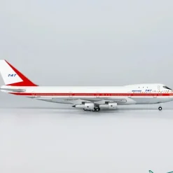 Airplane Model*NGBOE001 1:400 747-100 prototype Boeing house colors N7470 - Miniature Marvels: Airplane Models & Painted Dice