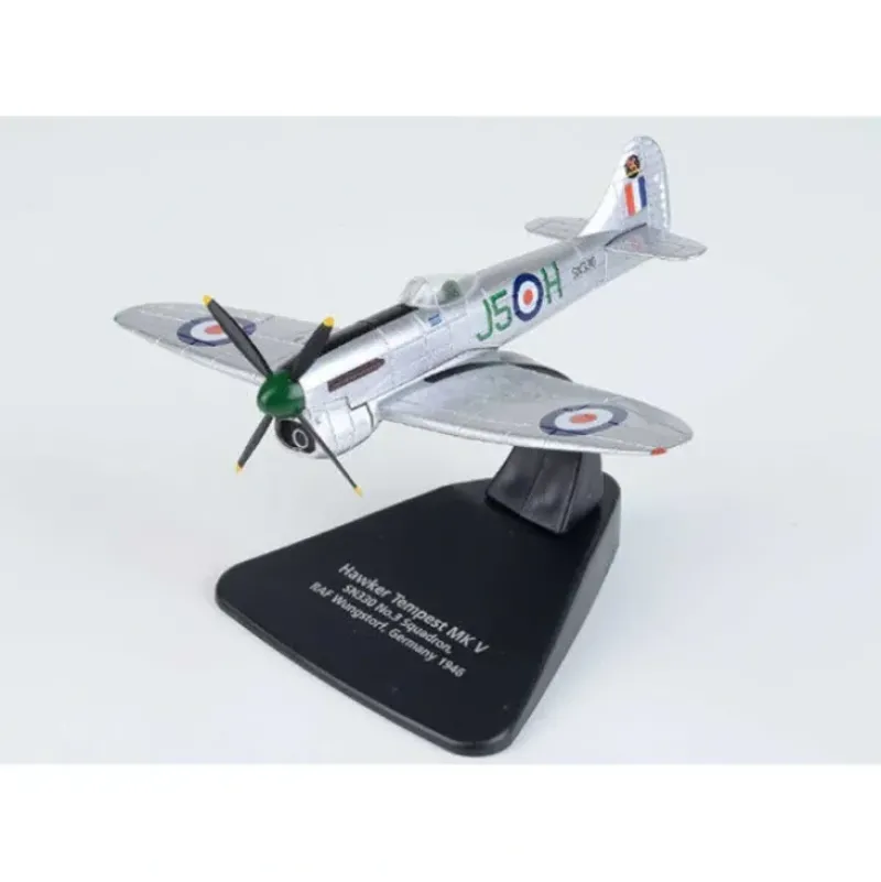 Airplane Model*Oxford AC103 Hawker Tempest Mk V RAF No.3 Sqn - Miniature Marvels: Airplane Models & Painted Dice