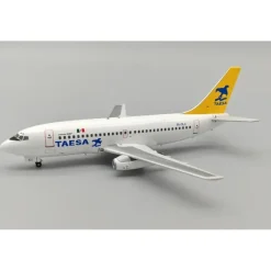 Airplane Model*Pre-Order InFlight200 IF732GD0624 1:200 TAESA Boeing 737-200 XA-SLC - Miniature Marvels: Airplane Models & Painted Dice