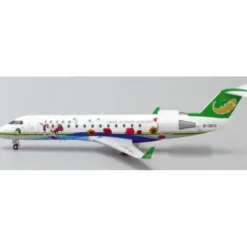 Airplane Model<Pre-Order JC Wings LH2183 1:200 China Yunnan Airlines Bombardier CRJ-200ER Reg: B-3013 - Miniature Marvels: Airplane Models & Painted Dice