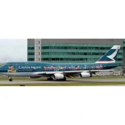 Airplane Model<Pre-Order JC Wings SA4062A 1:400 Cathay Pacific Boeing 747-400 "Spirit of Hong Kong" Reg: B-HOX "Flaps Down" - Miniature Marvels: Airplane Models & Painted Dice