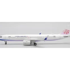 Airplane Model<Pre-Order JC Wings XX40035 1:400 China Airlines Airbus A321NEO B-18101 - Miniature Marvels: Airplane Models & Painted Dice