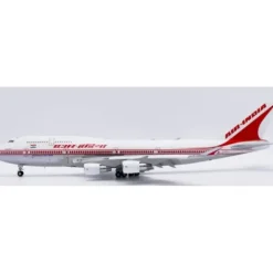Airplane Model<Pre-Order JC Wings XX20202A 1:200 Air India Boeing 747-400 "Polished" VT-ESO (Flaps Down) - Miniature Marvels: Airplane Models & Painted Dice