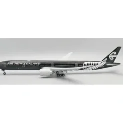Airplane Model<Pre-Order JC Wings XX20157A 1:200 Air New Zealand Boeing 777-300ER "All Blacks" Reg: ZK-OKQ "Flaps Down" - Miniature Marvels: Airplane Models & Painted Dice