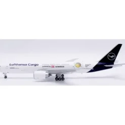 Airplane Model<Pre-Order JC Wings XX40226C 1:400 Lufthansa Cargo Boeing 777F "Sustainable Aviation Fuel" "Interactive Series" D-ALFG - Miniature Marvels: Airplane Models & Painted Dice