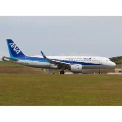 Airplane Model<Pre-Order Phoenix 04598 1:400 ANA A320neo JA220A - Miniature Marvels: Airplane Models & Painted Dice