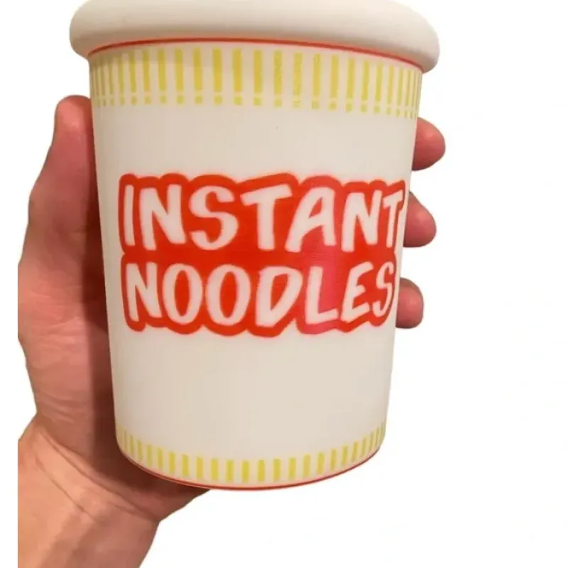 Egpull<Ramen Instant Noodles Lamp Cup - Portable Night Light - Changes colors! - Miniature Marvels: Airplane Models & Painted Dice