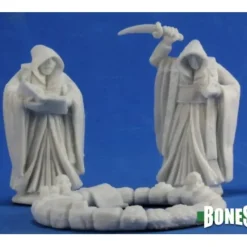 Reaper Miniatures<Reaper Cultists and Circle (3) 77351 - Miniature Marvels: Airplane Models & Painted Dice
