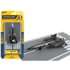 Airplane Model<Runway24 SR-71 No Drone - Miniature Marvels: Airplane Models & Painted Dice