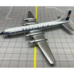 Airplane Model<Sky Classics 1:200 Canadair CL-44D Loftleider - Miniature Marvels: Airplane Models & Painted Dice
