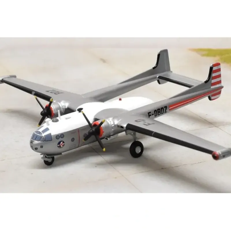 Airplane Model<Sky Classics 1:200 Nord 2501 Noratlas "Algerie" - Miniature Marvels: Airplane Models & Painted Dice
