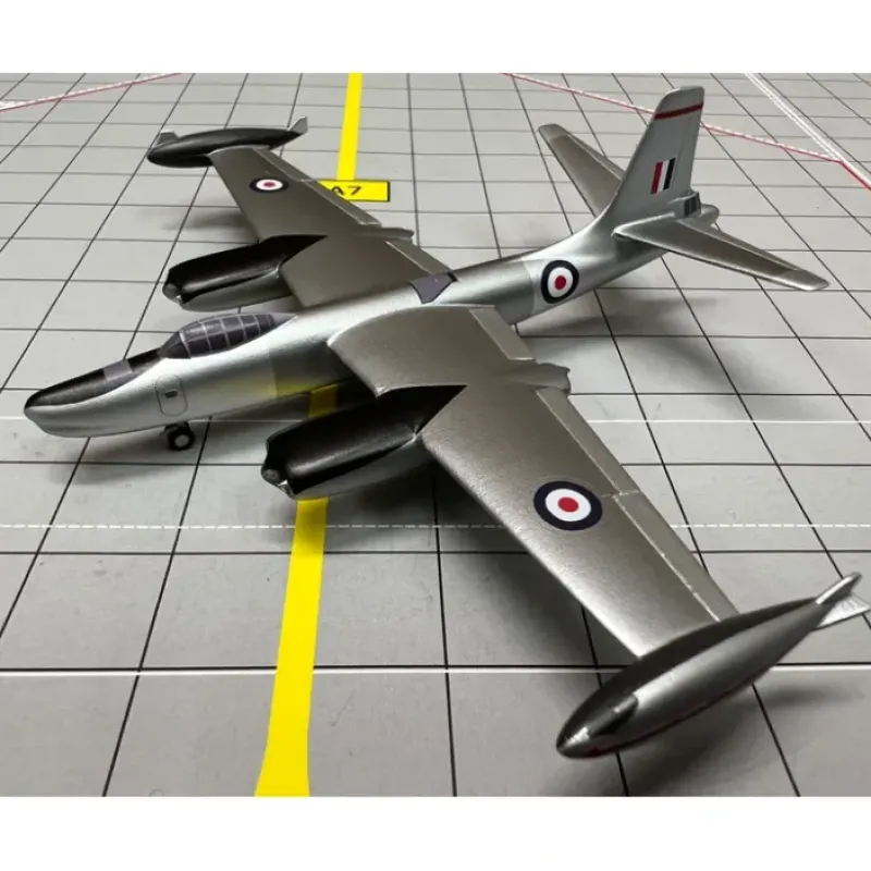 Airplane Model<Sky Classics 1:200 RB-45C Tornado RAF Sculthorpe, RAF - Miniature Marvels: Airplane Models & Painted Dice