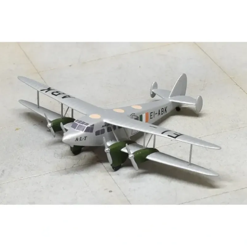 Airplane Model<Sky Classics SC2DH8606 1:200 De Havilland DH.86B Express EI-ABK Aer Lingus 1938 - Miniature Marvels: Airplane Models & Painted Dice