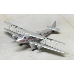 Airplane Model<Sky Classics SC2DH8605 1:200 De Havilland DH.86B Express VH-USC Canberra Qantas 1935 - Miniature Marvels: Airplane Models & Painted Dice
