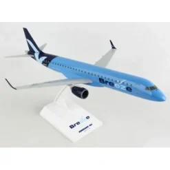 Airplane Model<SkyMarks 1:100 Breeze Embraer E195 N190BZ SKR1106 - Miniature Marvels: Airplane Models & Painted Dice