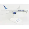 Airplane Model<SkyMarks 1:200 SKR1054 United 777-300 W/Gear - Miniature Marvels: Airplane Models & Painted Dice