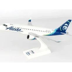 Airplane Model<SkyMarks SKR904 1:100 Alaska E175 Skywest New Livery N170SY - Miniature Marvels: Airplane Models & Painted Dice