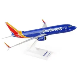 Airplane Model<Skymarks SKR813 1:130 Southwest Boeing 737-800 - Miniature Marvels: Airplane Models & Painted Dice