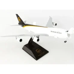 Airplane Model<SKYMARKS SKR1113 1:200 UPS 747-400F W/GEAR & OPENING - Miniature Marvels: Airplane Models & Painted Dice