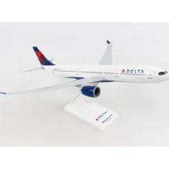 Airplane Model<SKYMARKS SKR984 DELTA A330-900NEO 1/200 - Miniature Marvels: Airplane Models & Painted Dice