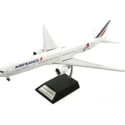 Airplane Model<WB Models WB-777-AF01 1:200 Air France Boeing 777-300ER - Miniature Marvels: Airplane Models & Painted Dice