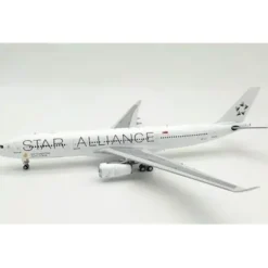 Airplane Model<White Box Models WB-A330-3-012 Singapore-Star Alliance A330-343 9V-STU - Miniature Marvels: Airplane Models & Painted Dice