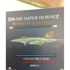 Airplane Model<Witty Wings WTW-72-007-010 1:72 F/a-18E VFA-31 "Tomcatters" - Miniature Marvels: Airplane Models & Painted Dice