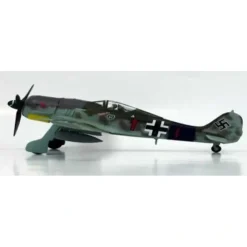Airplane Model<Witty Wings WTW72-021-007 1:72 Fw-190A-8 - Miniature Marvels: Airplane Models & Painted Dice